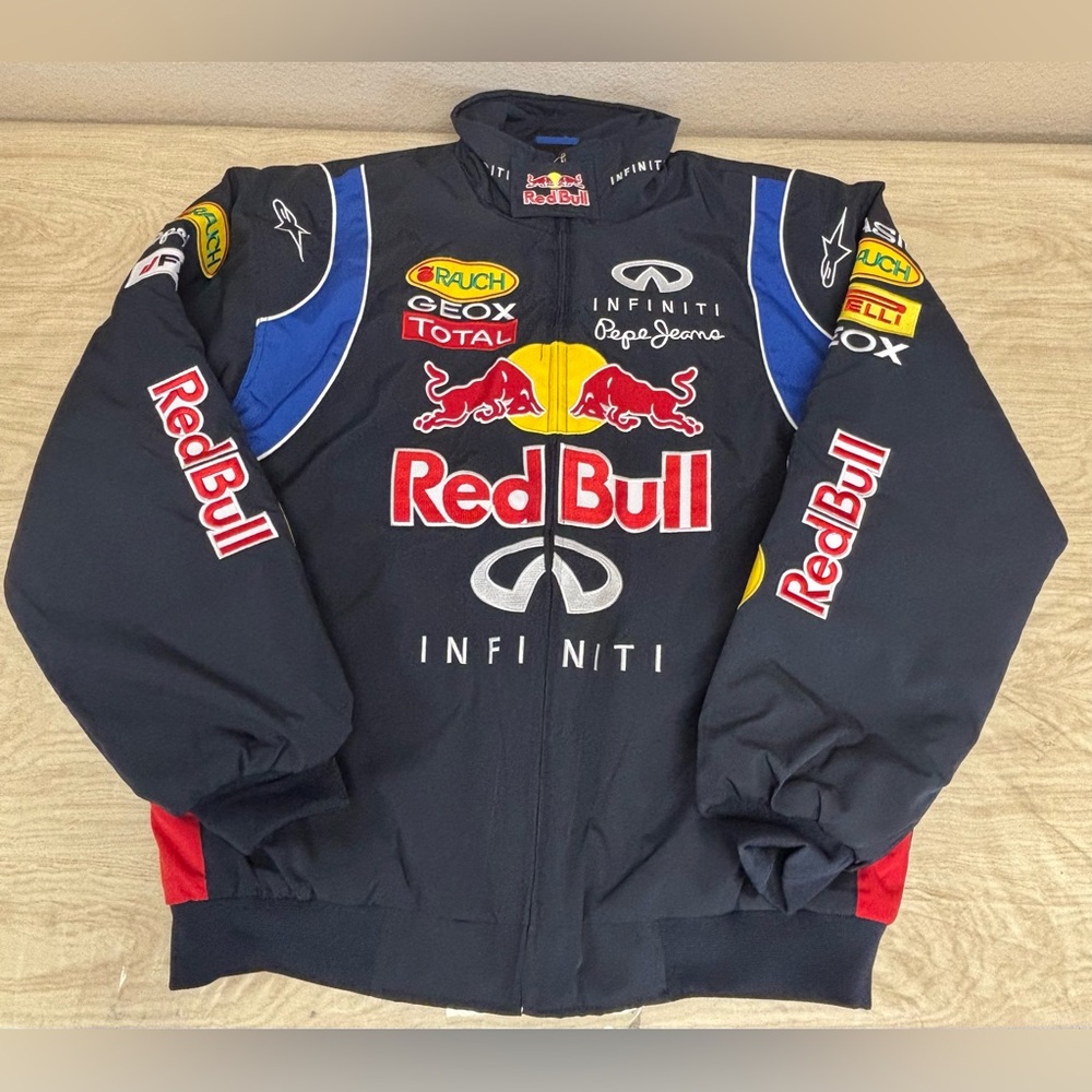Red Bull Vintage Infinity Racing Jacket - Large - Picture 2 of 6